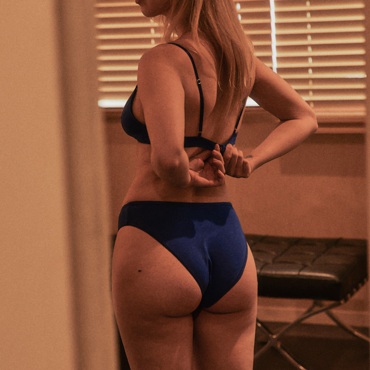 Cotton cheeky in blue